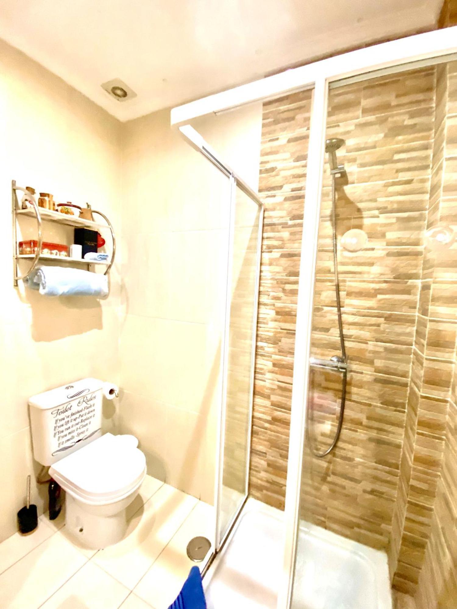 Zenit Budget Basicinn B&B Olhao Ext Prive Bathroom 外观 照片